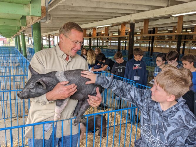 Marshall County Students Get HandsOn Agricultural Learning Experience News, Sports, Jobs
